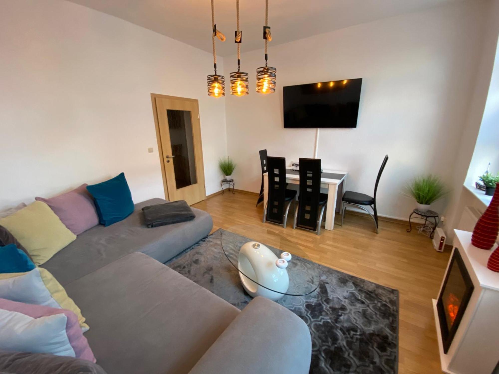 Zur Schleuse - Ferienwohnung Bis 6 Personen Mit Gem Garten Rostock Extérieur photo